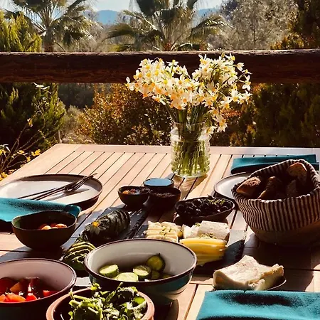 أوليمبوس ماونتن لودج *